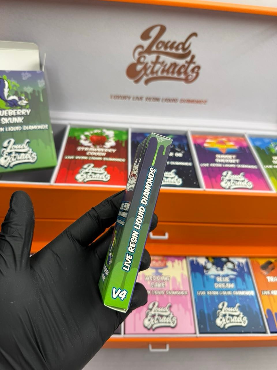 JPEG image 484B A58C 2F 1 1 V4 LOUD EXTRACTS 2G DISPOSABLE – LIVE RESIN LIQUID DIAMONDS - Image 5