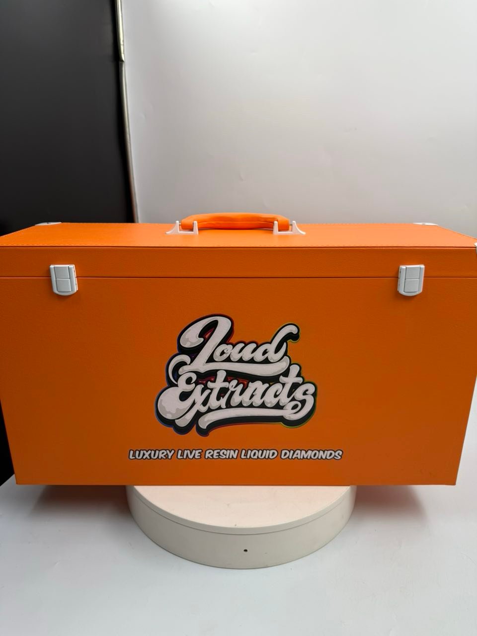 JPEG image 484B A58C 2F 5 1 V4 LOUD EXTRACTS 2G DISPOSABLE – LIVE RESIN LIQUID DIAMONDS - Image 6