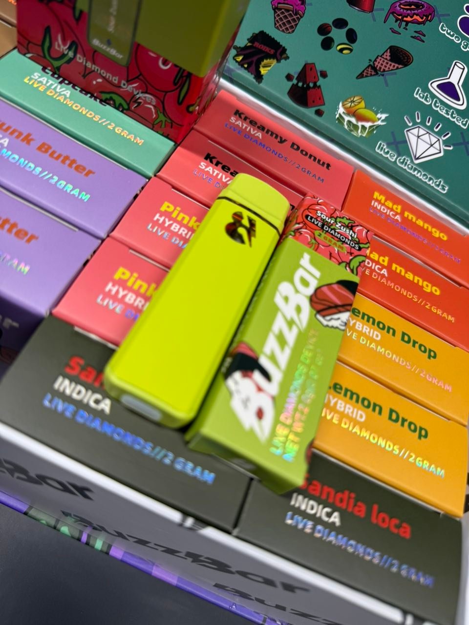 image 1207 1 BUZZBAR 2G DISPOSABLE – LIVE DIAMONDS