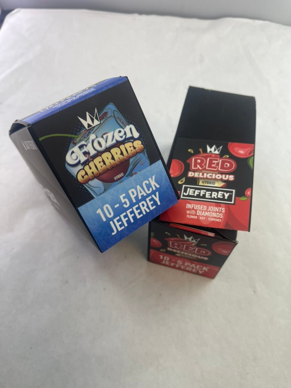 image 157 1 WCC Jefferey Infused Joints W/ Diamonds (5 preroll per Jar) - Image 3